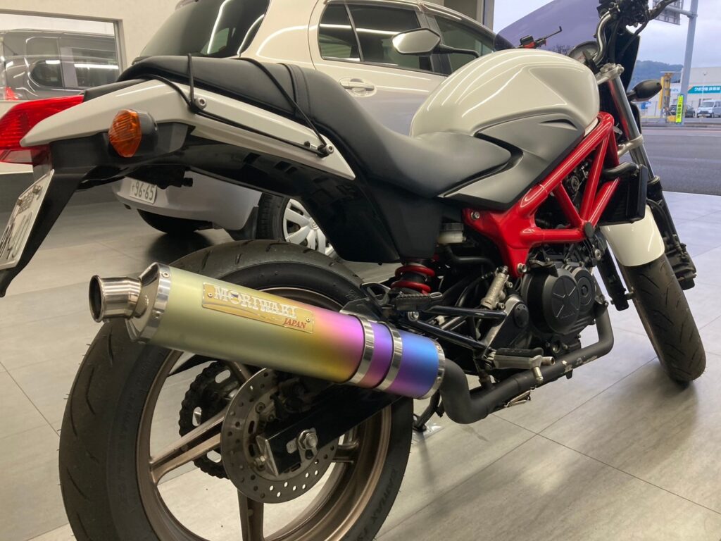 モリワキマフラー